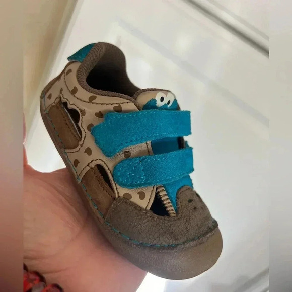 Stride Rite
Cookie Monster First Walker (Infant/Toddler),Cookie Monster 6W size - Picture 5 of 13